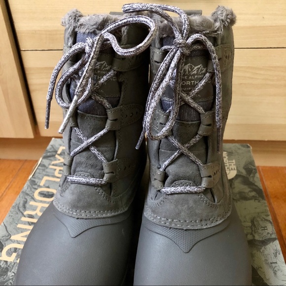 The North Face Shellista II Shorty Winter Boots - Picture 5 of 11